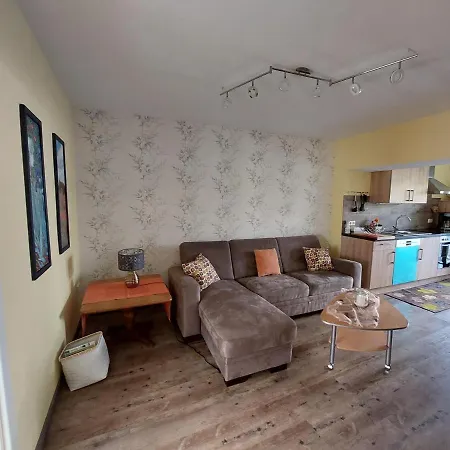 Zuckerberg ساربورغ