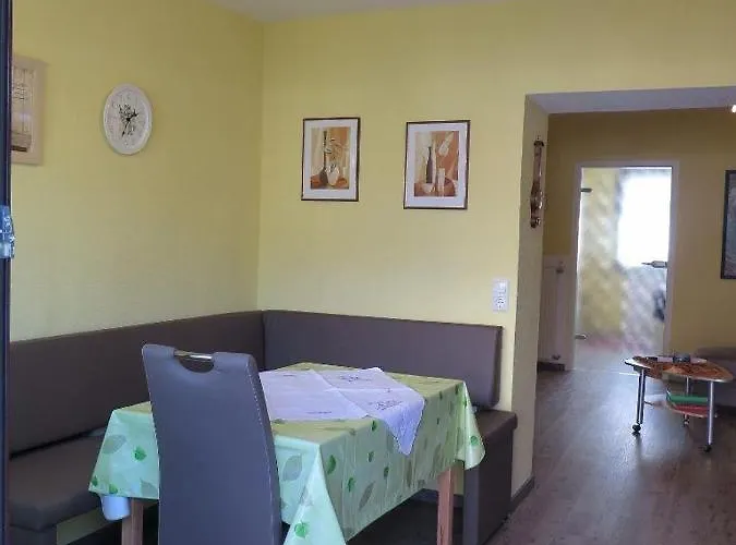 Zuckerberg * Saarburg